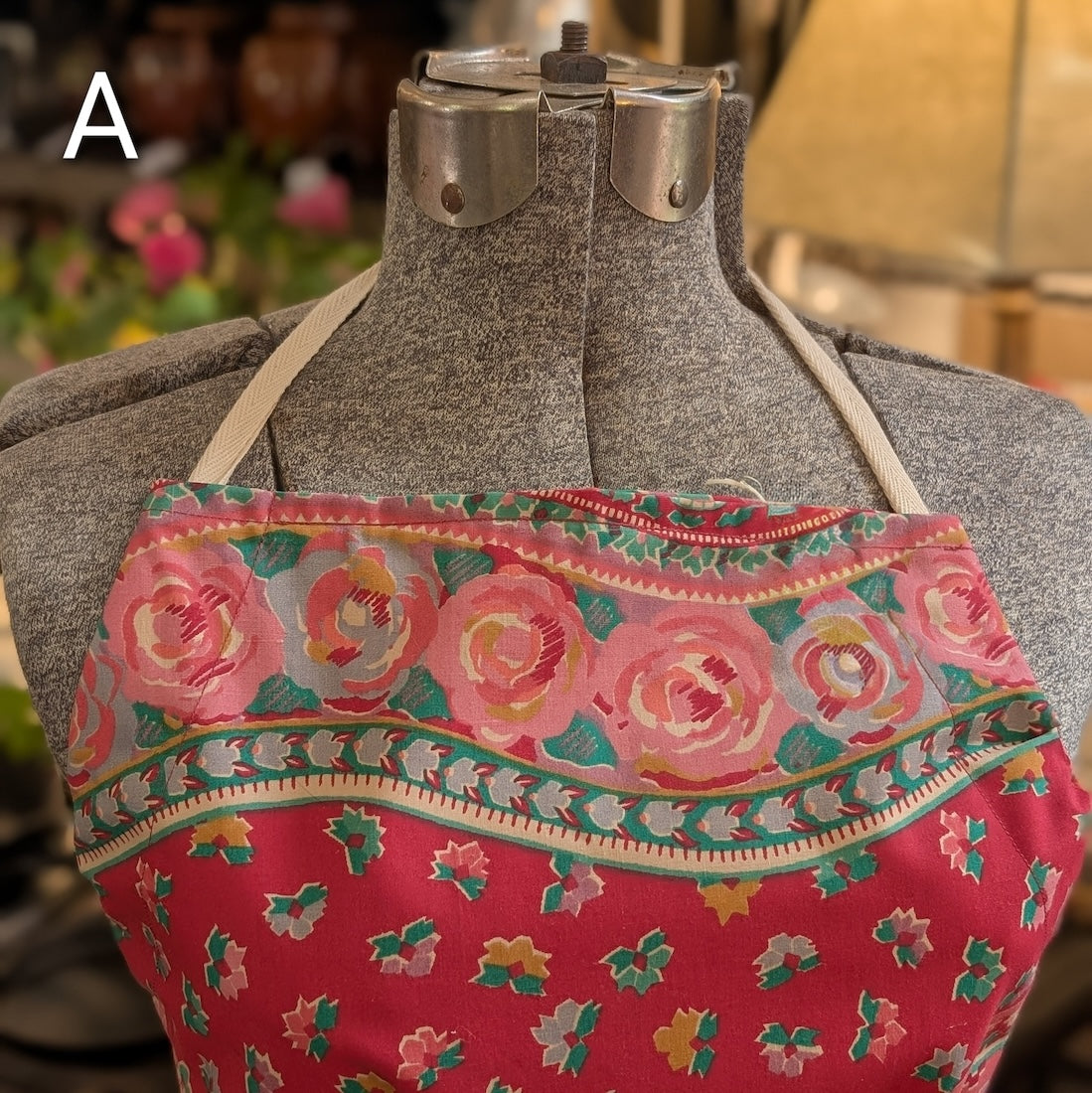Apron with Adjustable Straps in Paisley